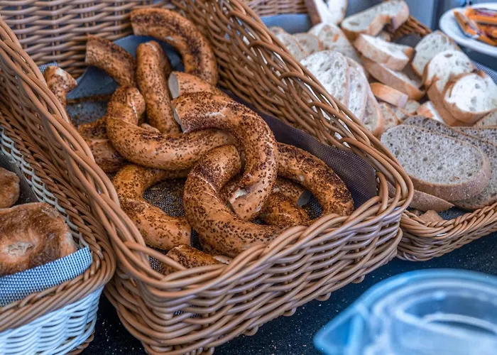 מלון Methishotel Karsiyaka Izmir *